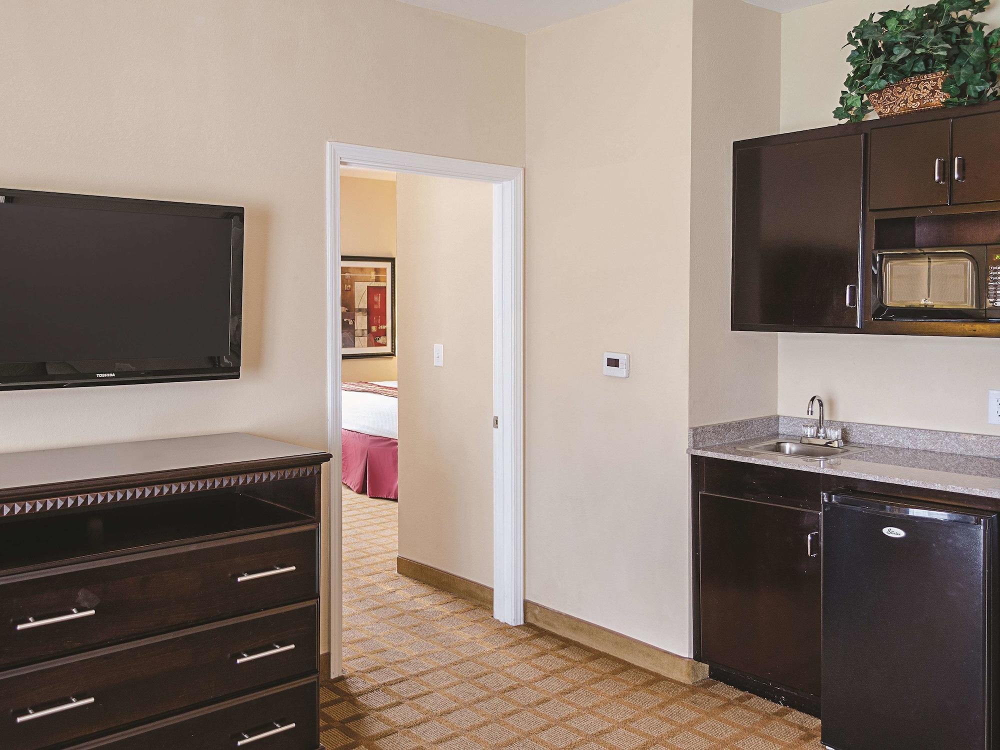 La Quinta By Wyndham Mobile Satsuma / Saraland Hotel Екстериор снимка