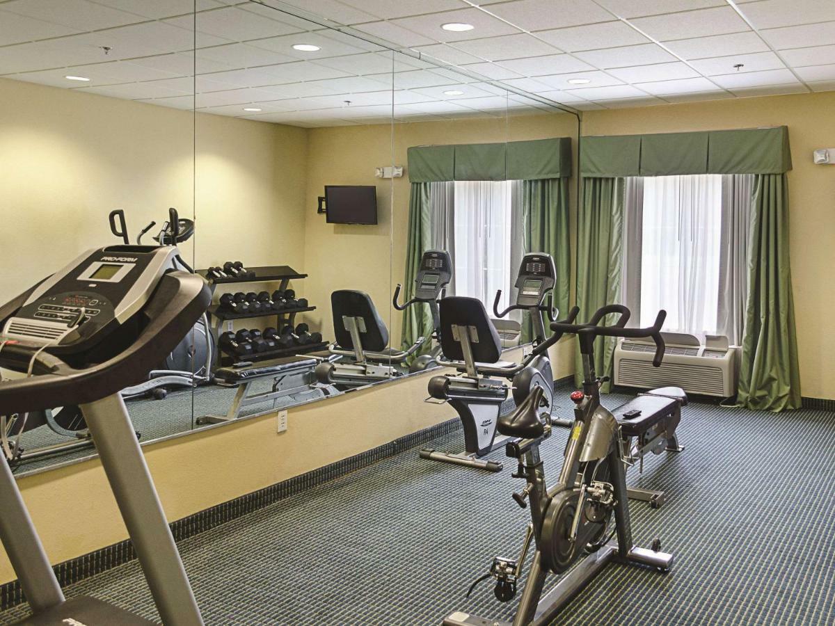 La Quinta By Wyndham Mobile Satsuma / Saraland Hotel Екстериор снимка