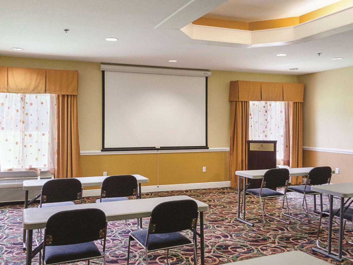 La Quinta By Wyndham Mobile Satsuma / Saraland Hotel Екстериор снимка